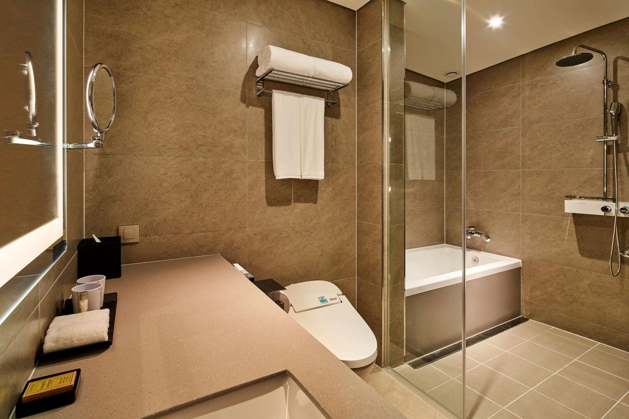 Hilton Garden Inn Seoul Gangnam Extérieur photo